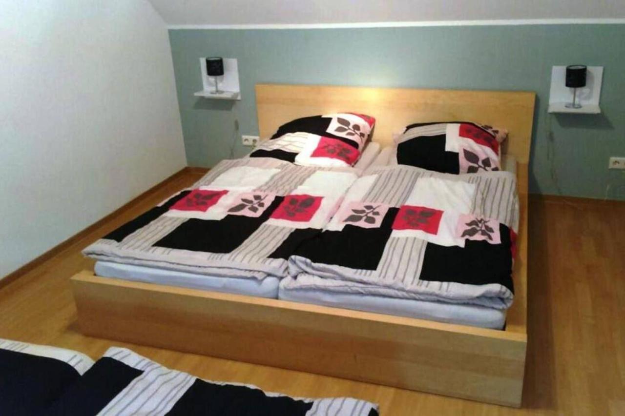 Ferienwohnung-Thielen-Waldrach-Ruwertal Buitenkant foto
